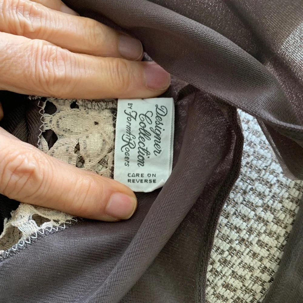 Vintage 1960s Lingerie Slip Nightgown Brown Nylon & Beige Lace Formfit Rogers - Picture 8 of 10